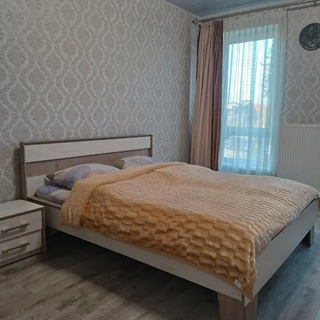 в центрі імперіал شقة تريسكافيتس