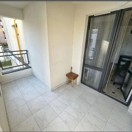 в центрі імперіал * تريسكافيتس